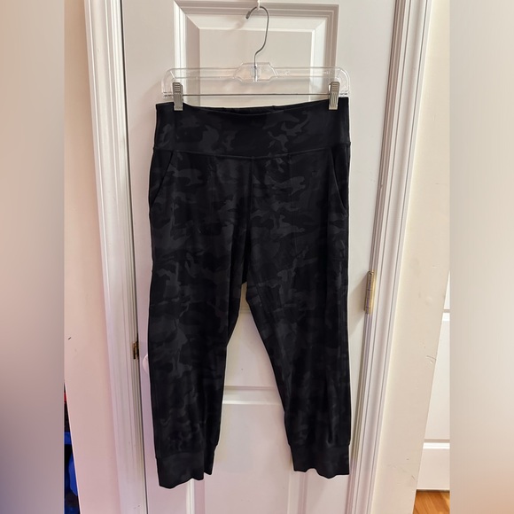 lululemon athletica Pants - Lululemon black camo align joggers